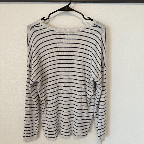 Velvet By Graham and Spencer light weight striped sweater - Picture 2 of 3